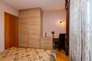 Апартаменты Apartment Pine Бар Апартаменты с видом на море-48